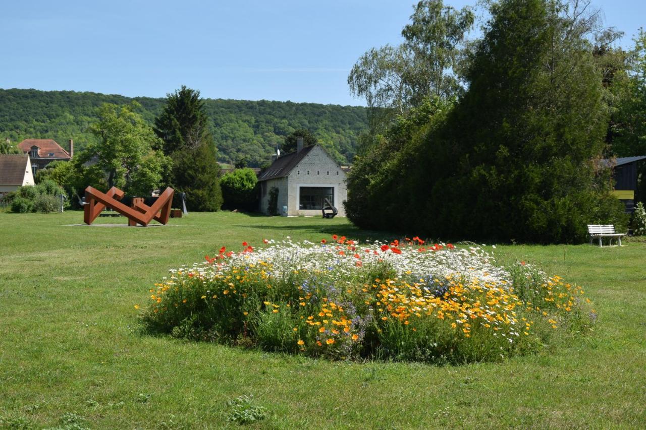 Gite Dans Parc De Sculptures - Gite "Pondichery" Port-Mort Bagian luar foto