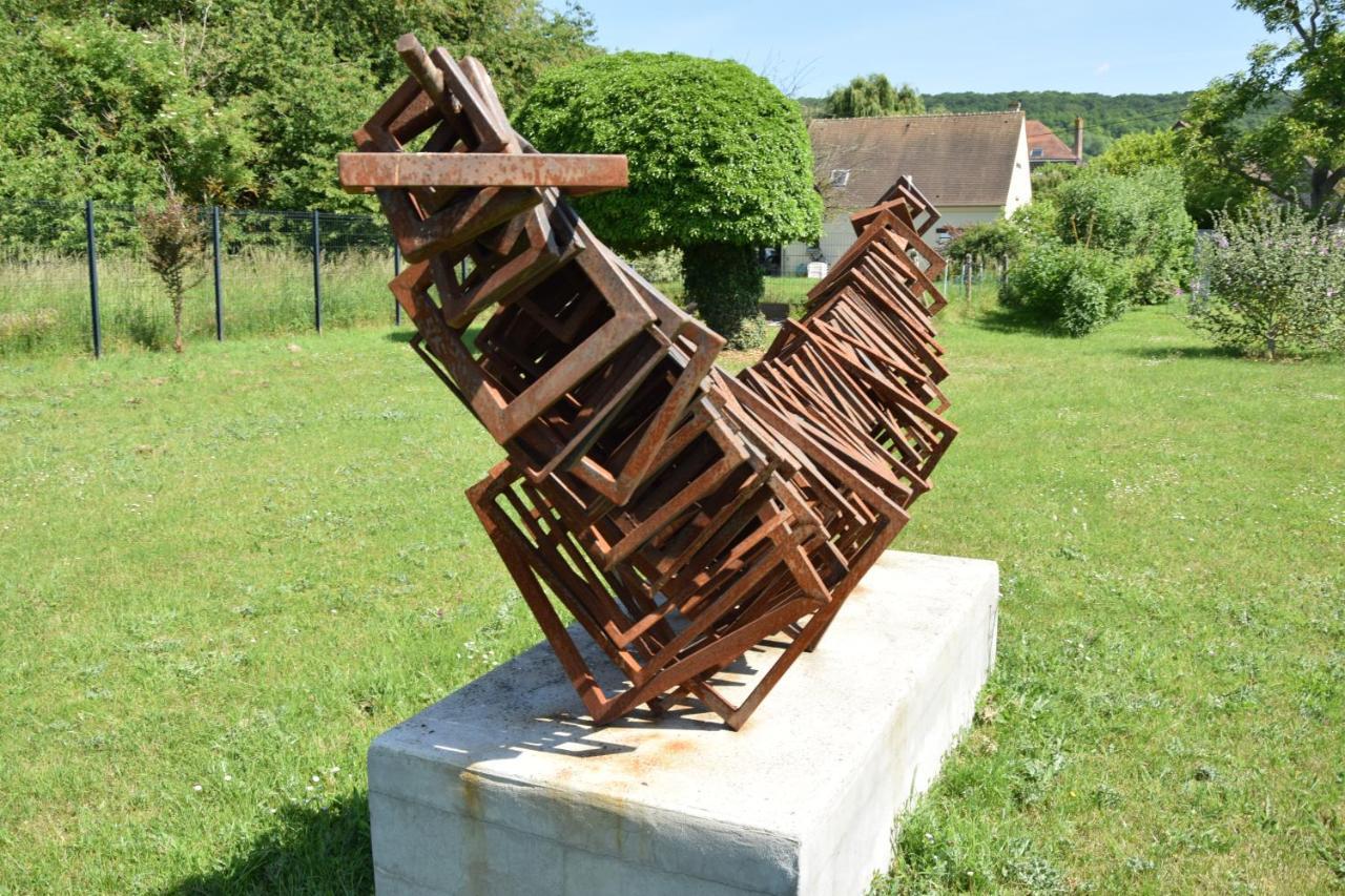 Gite Dans Parc De Sculptures - Gite "Pondichery" Port-Mort Bagian luar foto